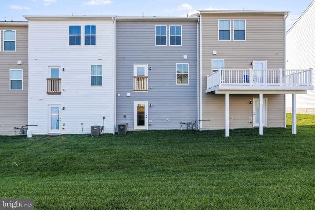 62 THROWER RD, Hedgesville, WV 25427