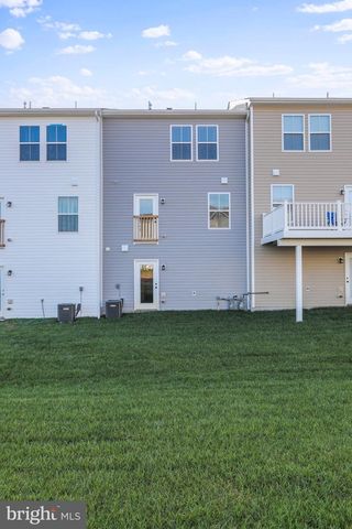 62 THROWER RD, Hedgesville, WV 25427