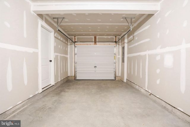 62 THROWER RD, Hedgesville, WV 25427