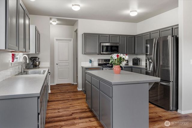 1210 Blue Jay Avenue SW, Orting, WA 98360