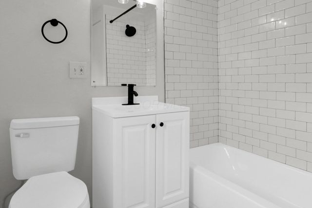 1131 E 16th Avenue, Columbus, OH 43211