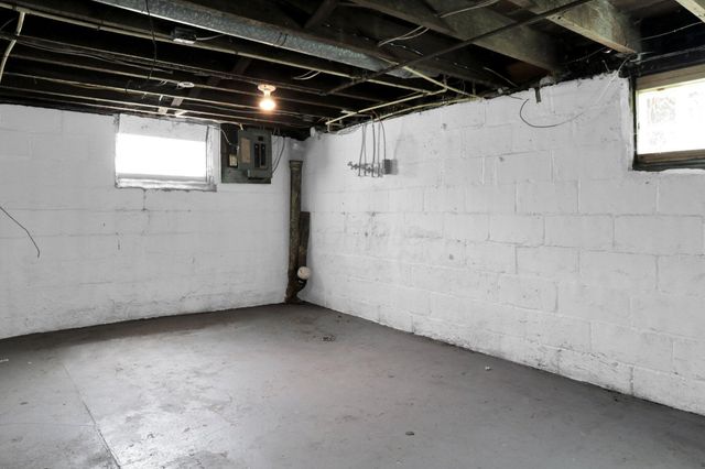 1131 E 16th Avenue, Columbus, OH 43211