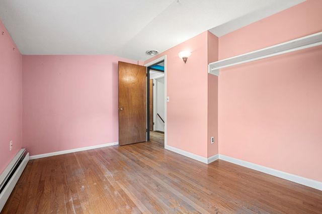 67 Walnut Avenue, North Hampton, NH 03862