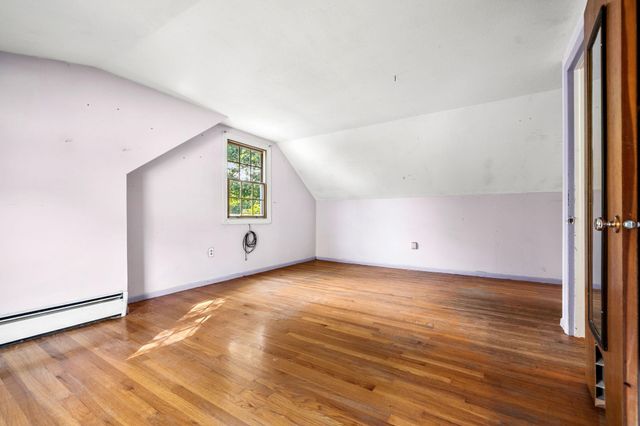 67 Walnut Avenue, North Hampton, NH 03862