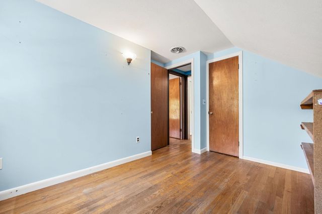 67 Walnut Avenue, North Hampton, NH 03862