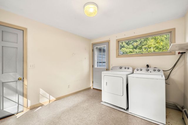 67 Walnut Avenue, North Hampton, NH 03862