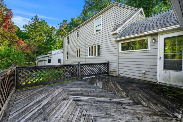 67 Walnut Avenue, North Hampton, NH 03862