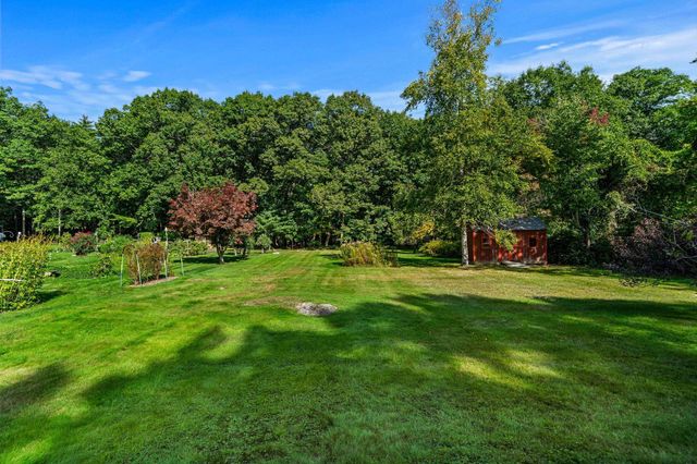 67 Walnut Avenue, North Hampton, NH 03862