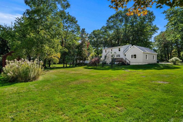 67 Walnut Avenue, North Hampton, NH 03862