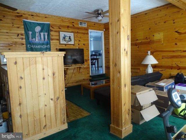 2 HOLLYBUSH DR, Glassboro, NJ 08028
