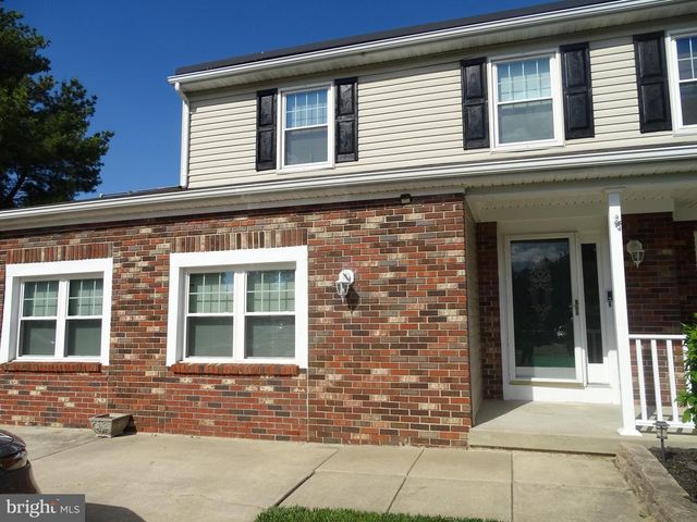 2 HOLLYBUSH DR, Glassboro, NJ 08028