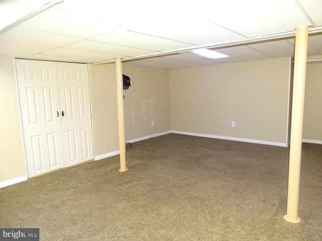 2 HOLLYBUSH DR, Glassboro, NJ 08028