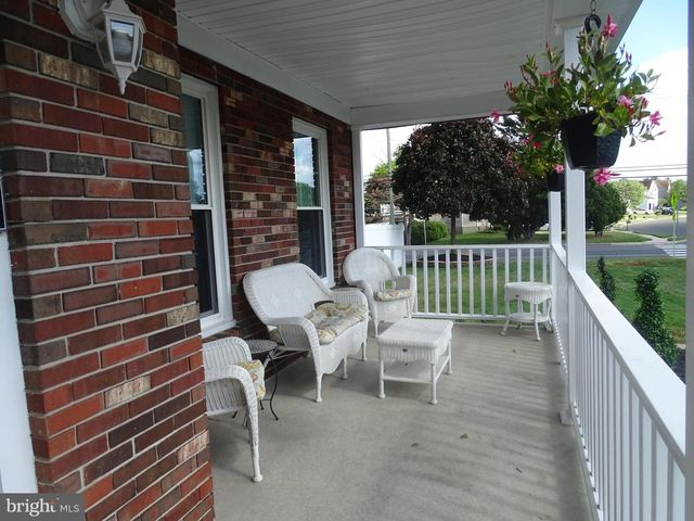 2 HOLLYBUSH DR, Glassboro, NJ 08028
