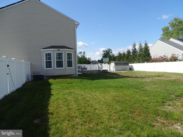 2 HOLLYBUSH DR, Glassboro, NJ 08028