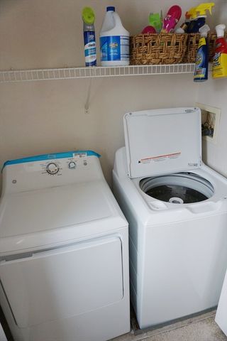 118 Smith St 118, Lowell, MA 01851