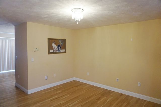 118 Smith St 118, Lowell, MA 01851