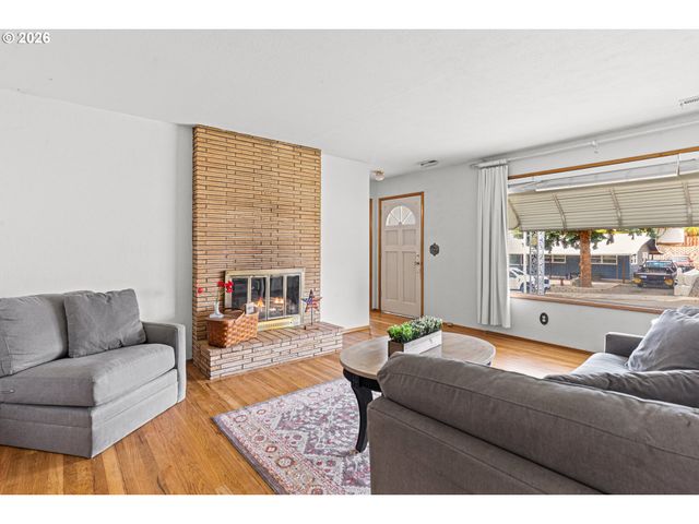 3218 Sw ISAAC Ave, Pendleton, OR 97801