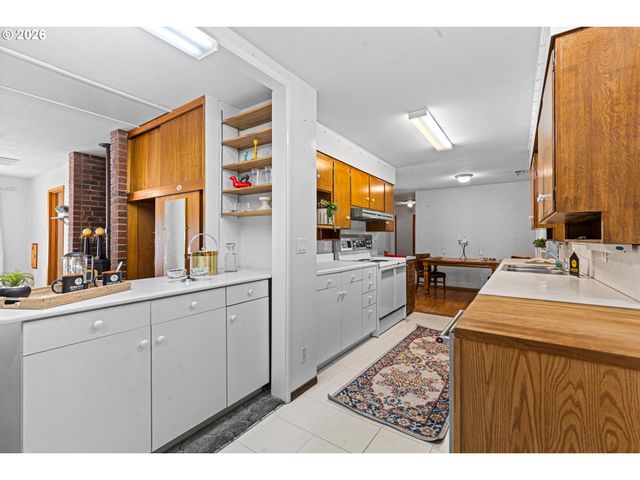 3218 Sw ISAAC Ave, Pendleton, OR 97801