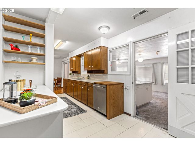 3218 Sw ISAAC Ave, Pendleton, OR 97801