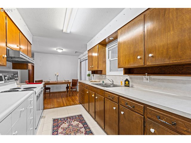3218 Sw ISAAC Ave, Pendleton, OR 97801