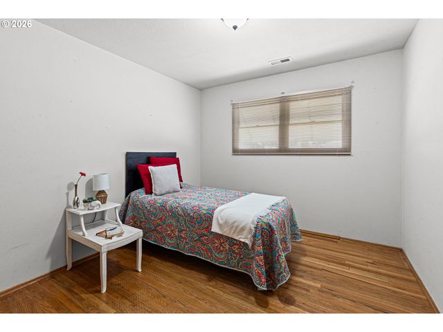 3218 Sw ISAAC Ave, Pendleton, OR 97801
