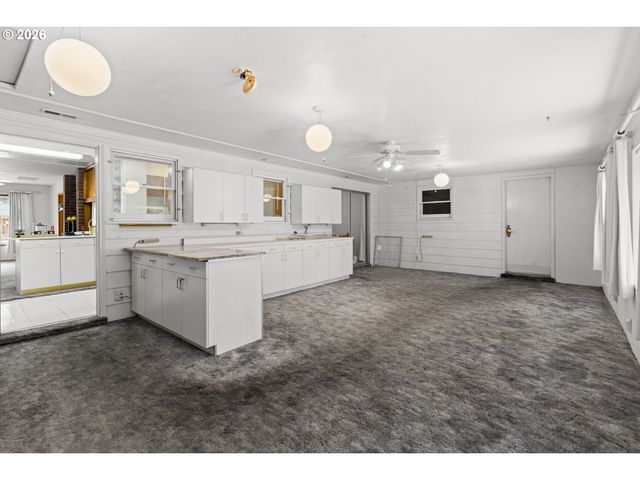 3218 Sw ISAAC Ave, Pendleton, OR 97801