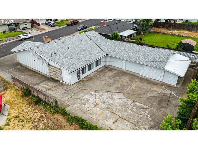 3218 Sw ISAAC Ave, Pendleton, OR 97801