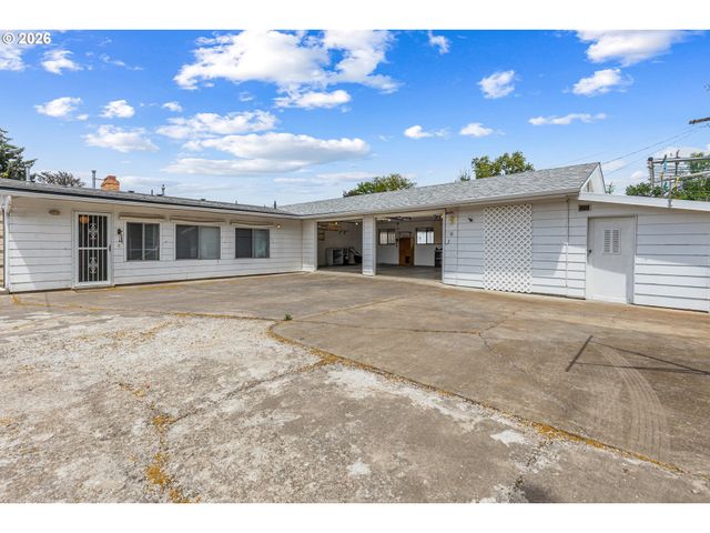 3218 Sw ISAAC Ave, Pendleton, OR 97801