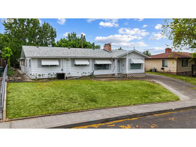 3218 Sw ISAAC Ave, Pendleton, OR 97801