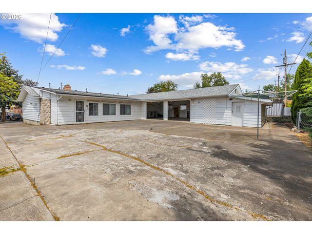 3218 Sw ISAAC Ave, Pendleton, OR 97801