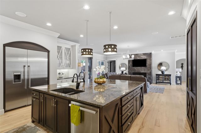 5708 W Austin Street, Broken Arrow, OK 74011