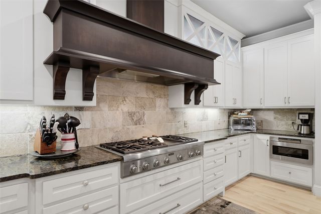 5708 W Austin Street, Broken Arrow, OK 74011