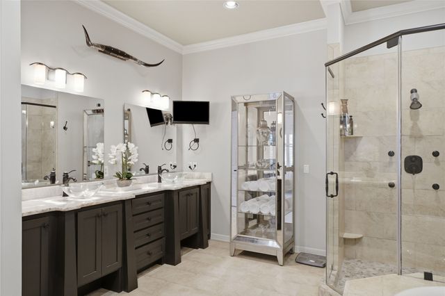 5708 W Austin Street, Broken Arrow, OK 74011