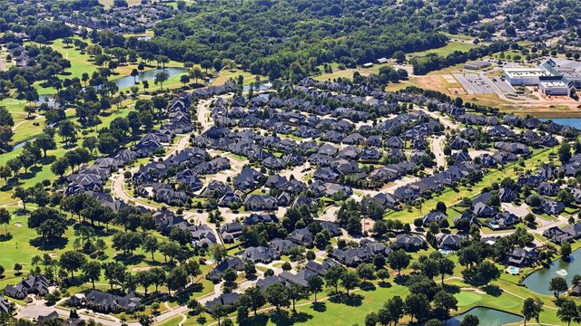 5708 W Austin Street, Broken Arrow, OK 74011