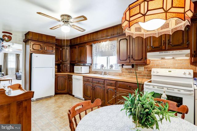 3928 OREGON PIKE, Ephrata, PA 17522