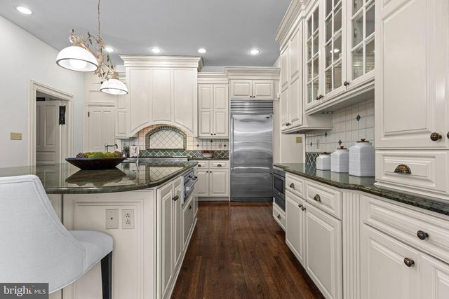312 S WATERLOO RD, Devon, PA 19333