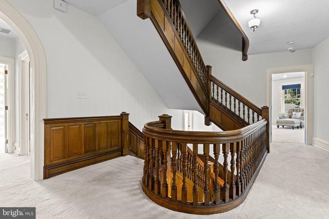 312 S WATERLOO RD, Devon, PA 19333