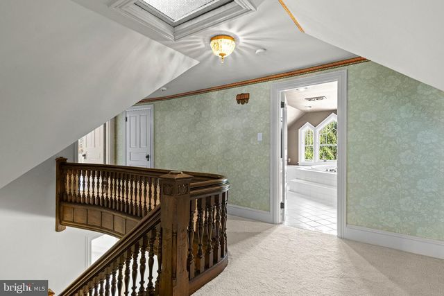 312 S WATERLOO RD, Devon, PA 19333