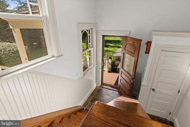 312 S WATERLOO RD, Devon, PA 19333