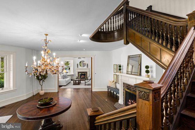 312 S WATERLOO RD, Devon, PA 19333