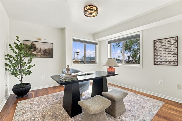 1420 S Bundy Drive 405, Los Angeles, CA 90025