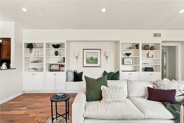 1420 S Bundy Drive 405, Los Angeles, CA 90025