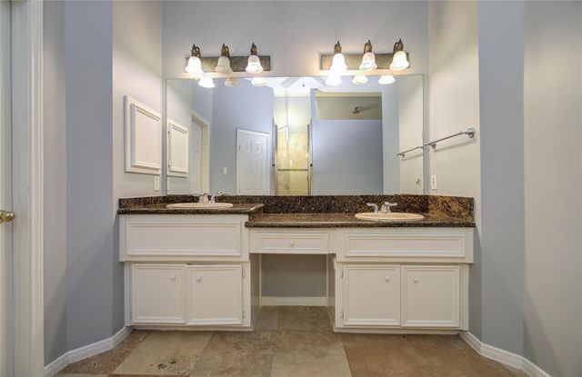 14731 Raven Hollow Lane, Humble, TX 77396