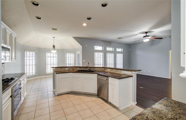 14731 Raven Hollow Lane, Humble, TX 77396