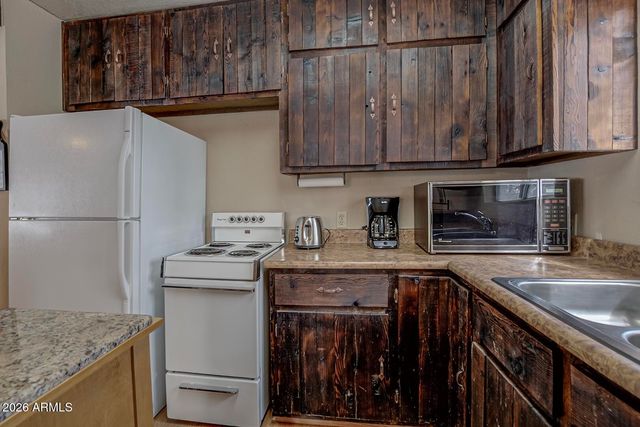 3741 N Cochise Lane, Pine, AZ 85544