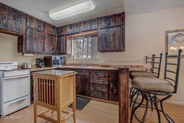 3741 N Cochise Lane, Pine, AZ 85544
