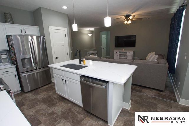 2937 W Peach Street, Lincoln, NE 68522