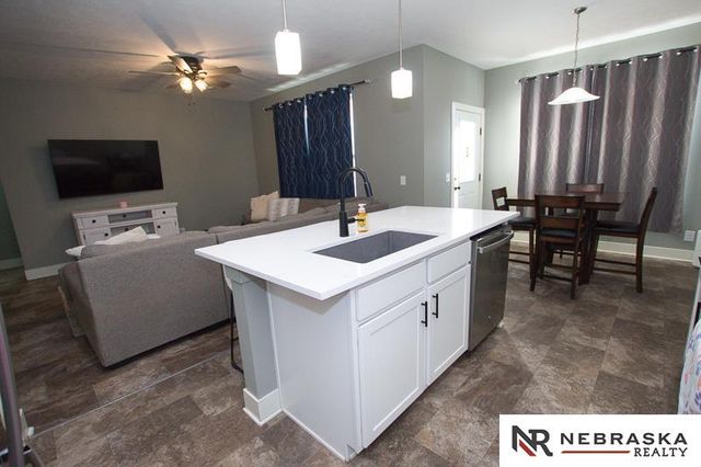 2937 W Peach Street, Lincoln, NE 68522