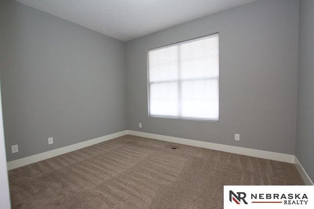 2937 W Peach Street, Lincoln, NE 68522