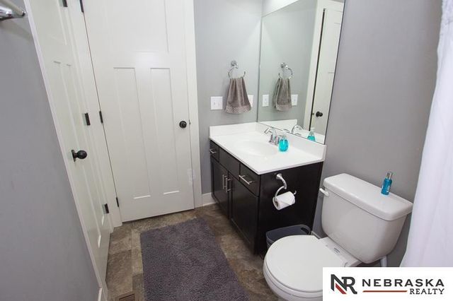 2937 W Peach Street, Lincoln, NE 68522